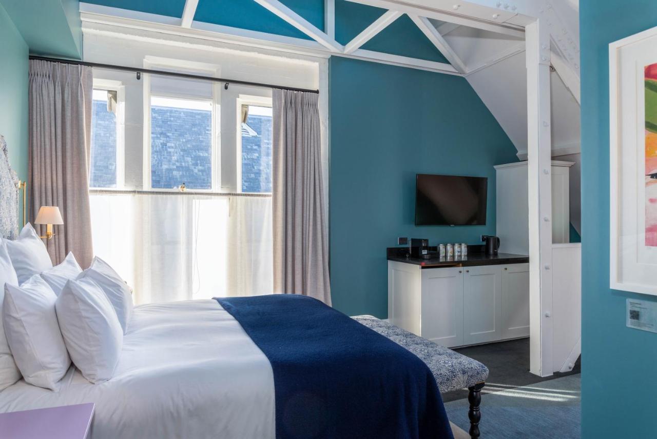 The Observatory Hotel Крайстчерч Екстер'єр фото A room at the hotel