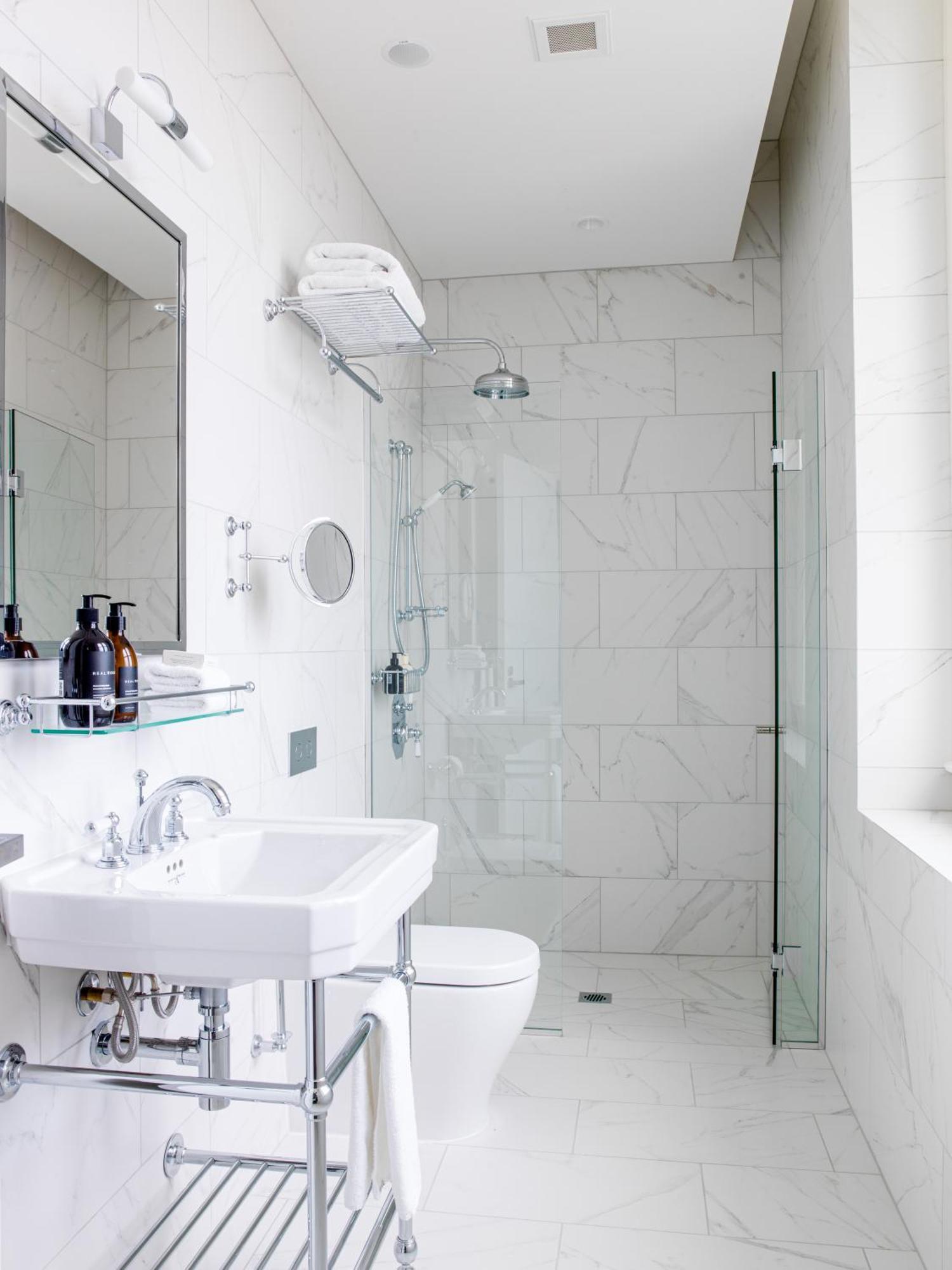 The Observatory Hotel Крайстчерч Екстер'єр фото A shower enclosure